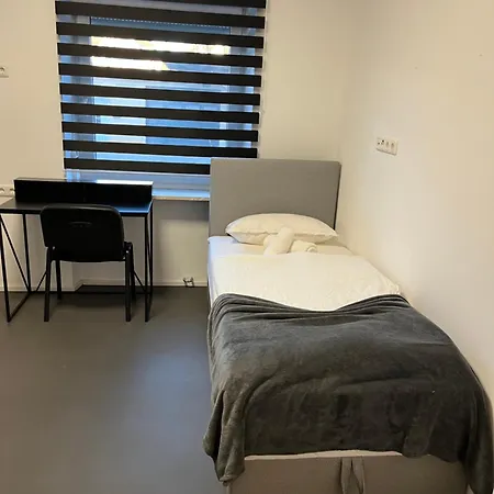 Sleep & Cook Hostel